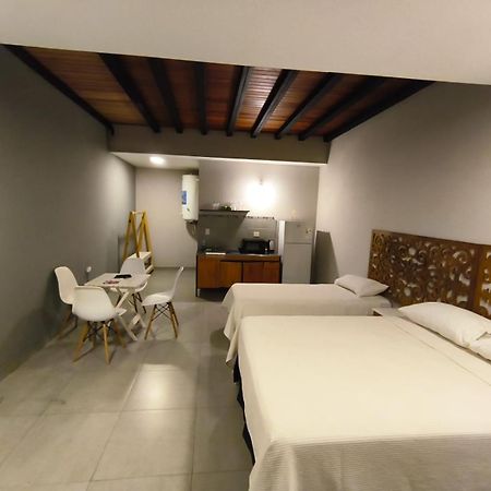 Los Lirios Apart & Suite Puerto Iguazú Kültér fotó