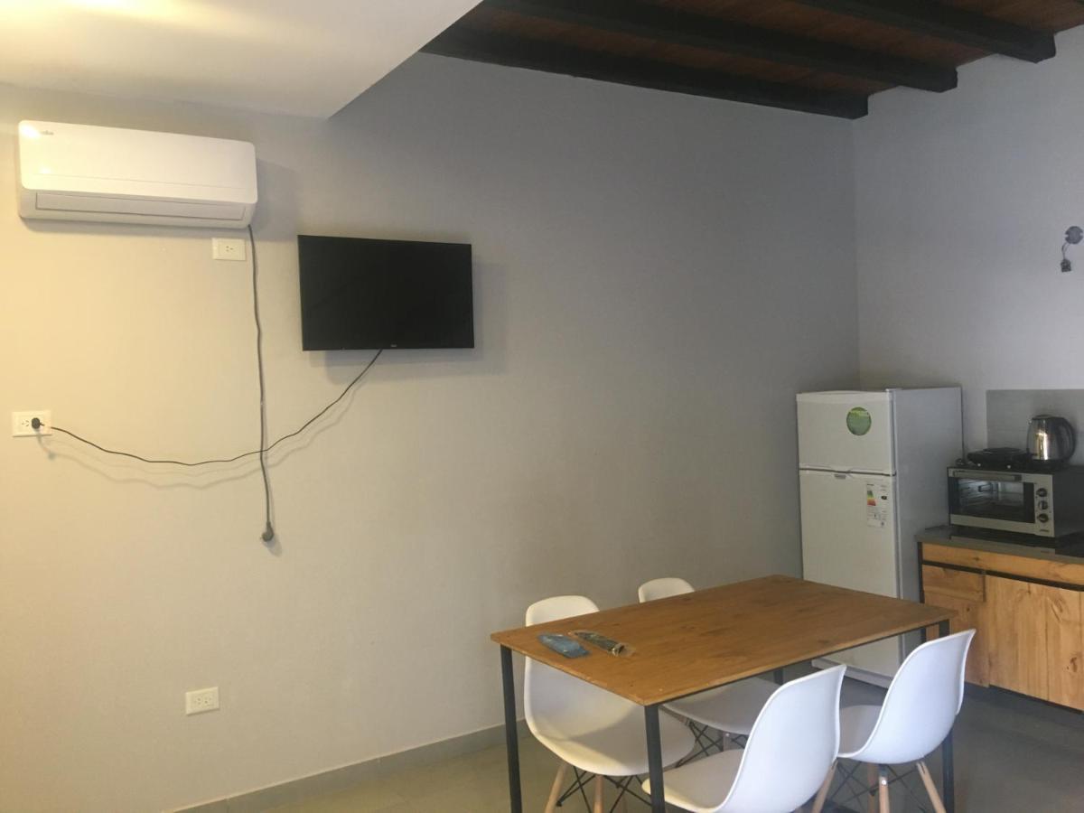 Los Lirios Apart & Suite Puerto Iguazú Kültér fotó