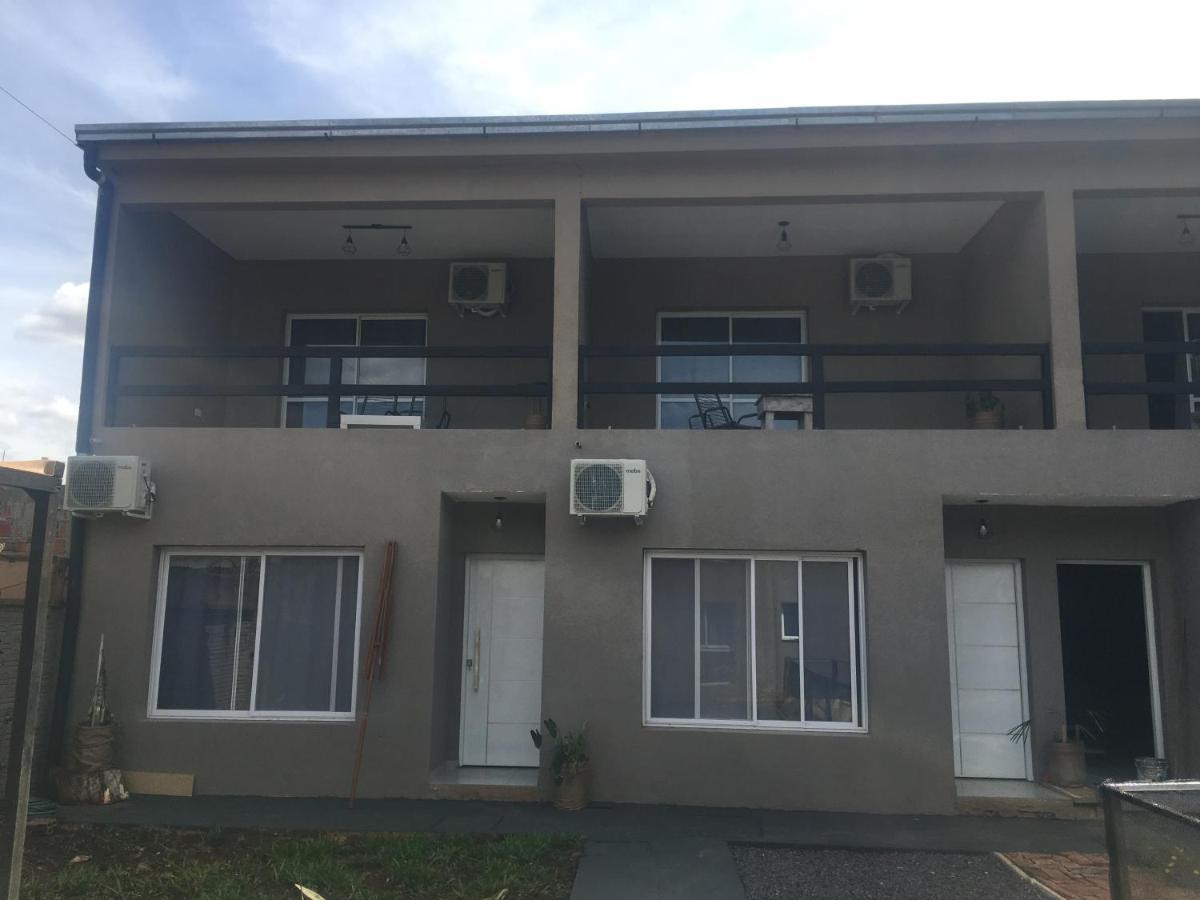 Los Lirios Apart & Suite Puerto Iguazú Kültér fotó